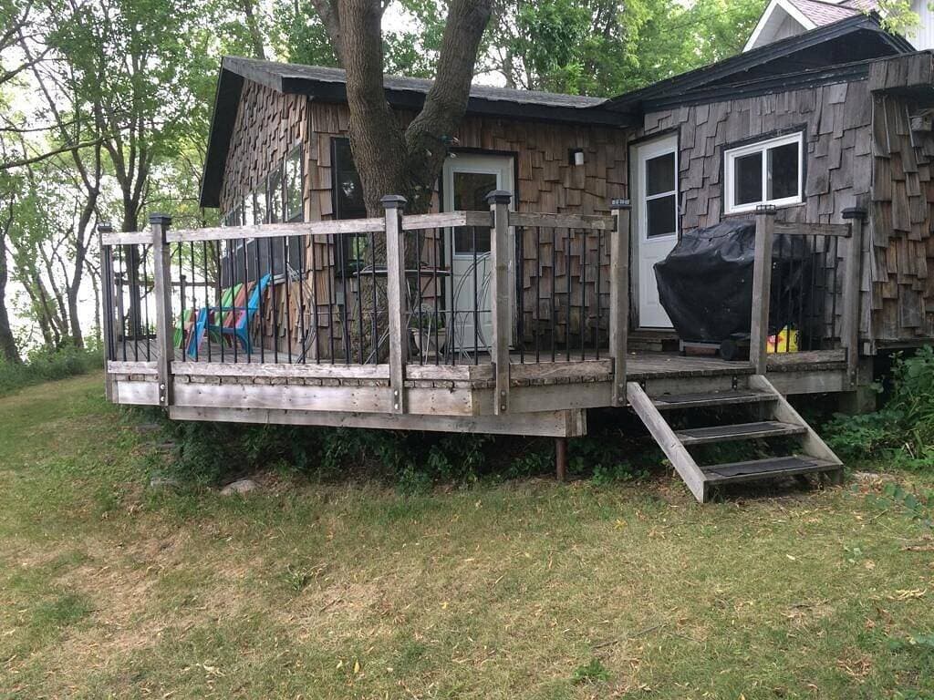 Foto 6 von 21: Grand Beach Lakefront Cabin