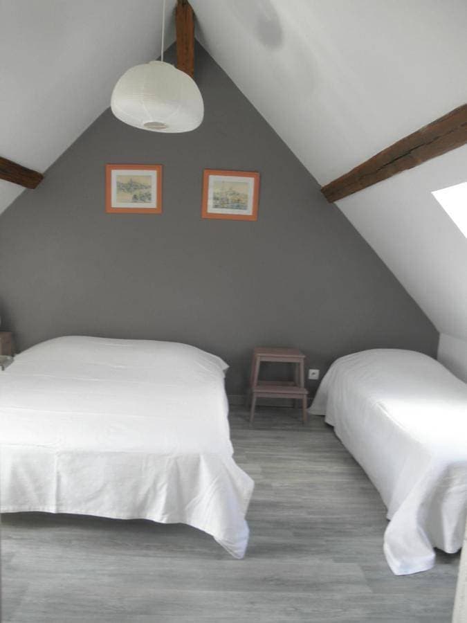 Foto 4 von 10: Two-Bedroom House