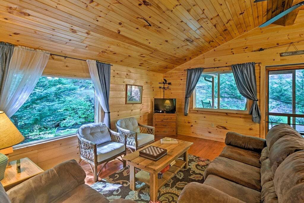Foto 11 von 25: Bryson City Cabin mit Feuerstelle am Coopers Creek!