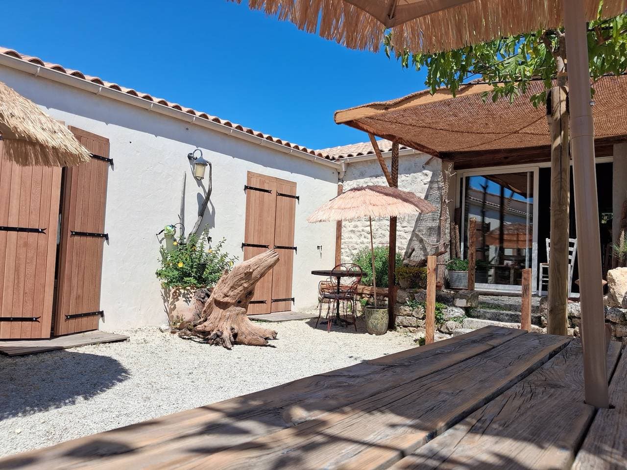 Foto 4 von 35: Bed & Breakfast 'Chambres D'hôtes La Marouette 3' mit Gemeinschaftsterrasse und WLAN