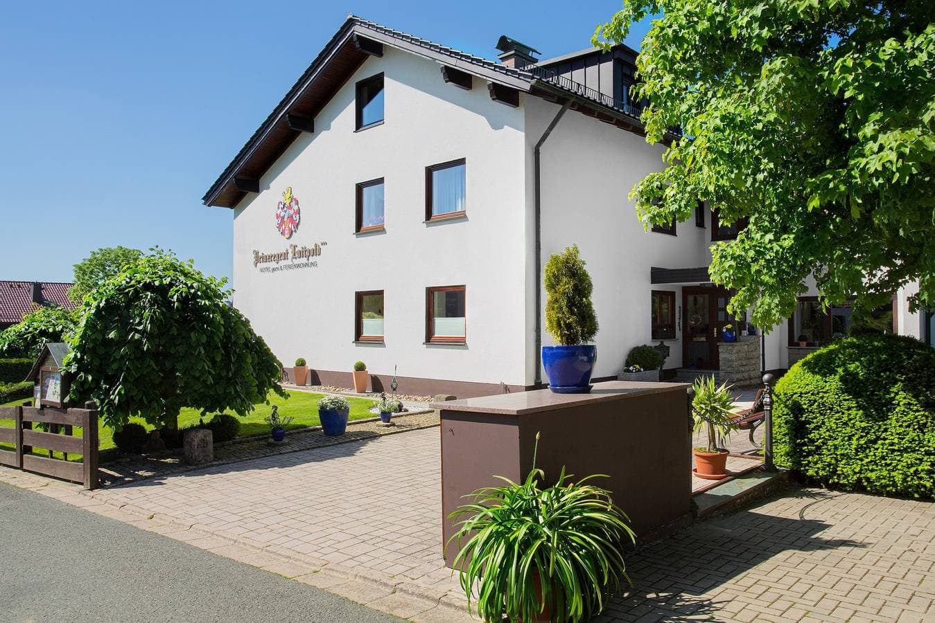 Foto 3 von 24: Prinzregent Luitpold Hotel garni - Komfort-Doppelzimmer mit Balkon