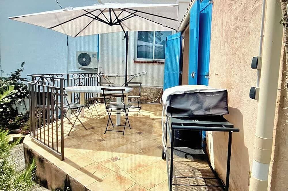 Escapade Urbaine: 2 Bedrooms, Ideally Located 1