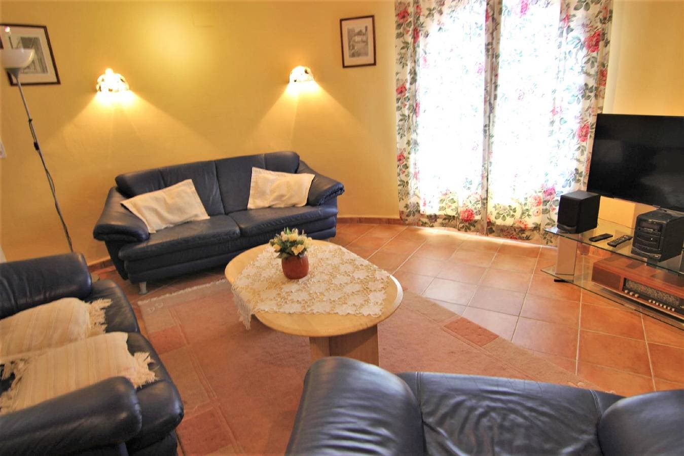 Foto 13 von 39: -Gran Vista-Wifi y Parking Gratis.
