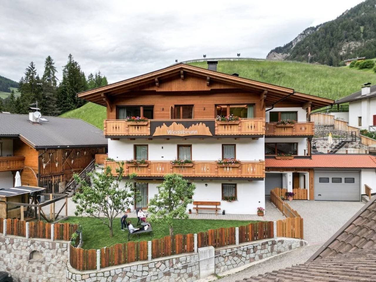 Apartments Weissbrunn 1