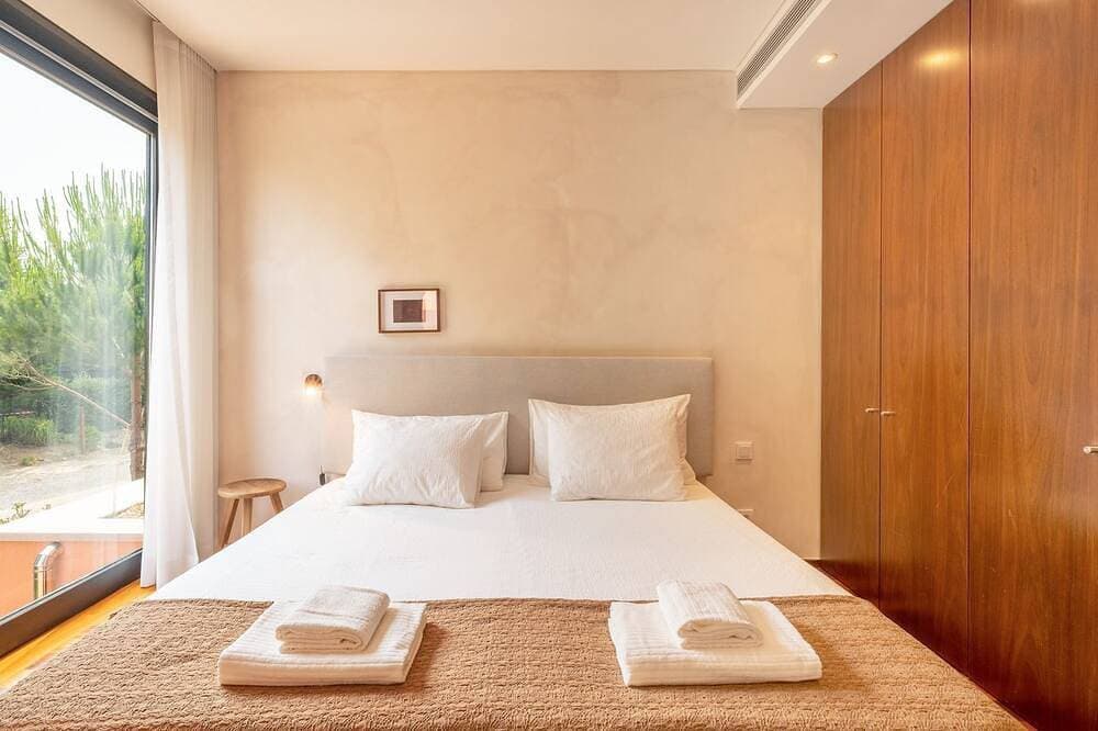 Foto 6 von 30: Stunning Tróia II by LovelyStay