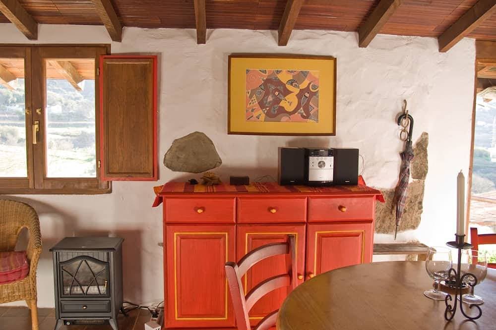 Foto 11 von 15: Gemütliches Cottage, mit Garten in Mitten der Natur