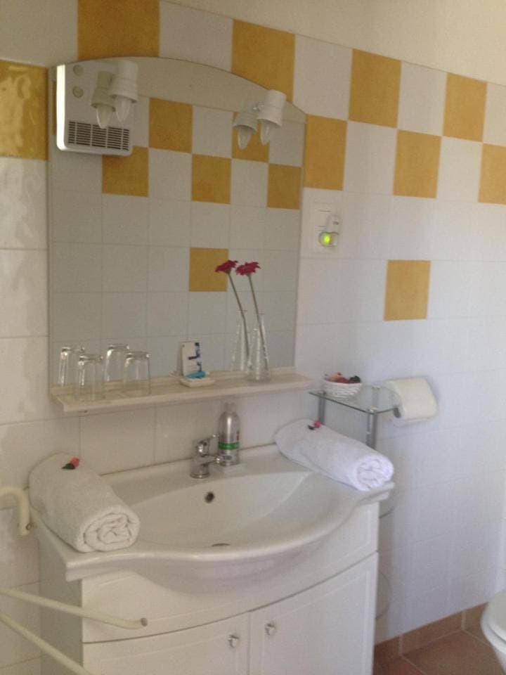 Foto 9 von 14: Standard Double Room