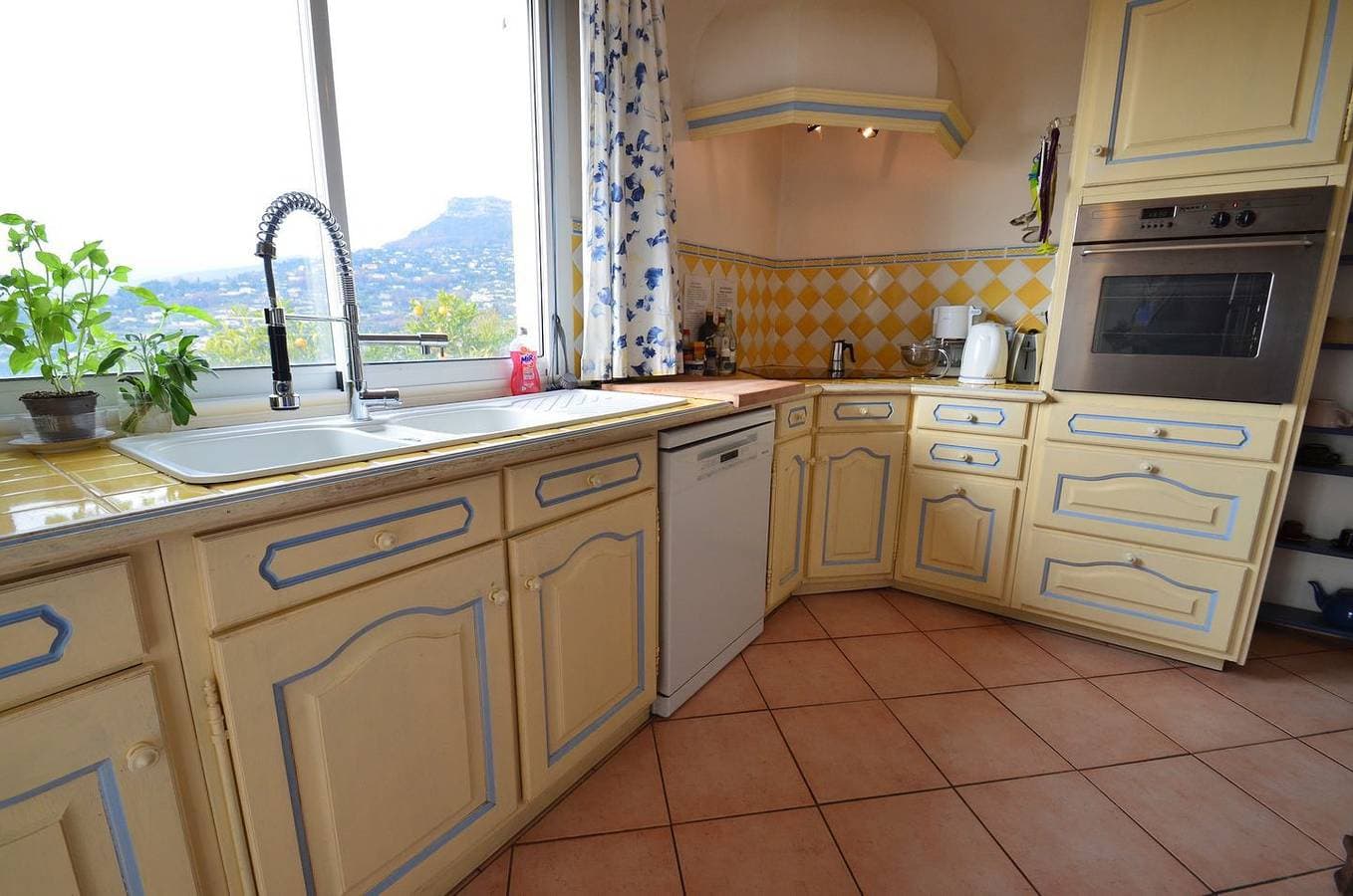 Foto 5 von 39: Romantische Ferienvilla mit Pool in traumhafter Panoramalage