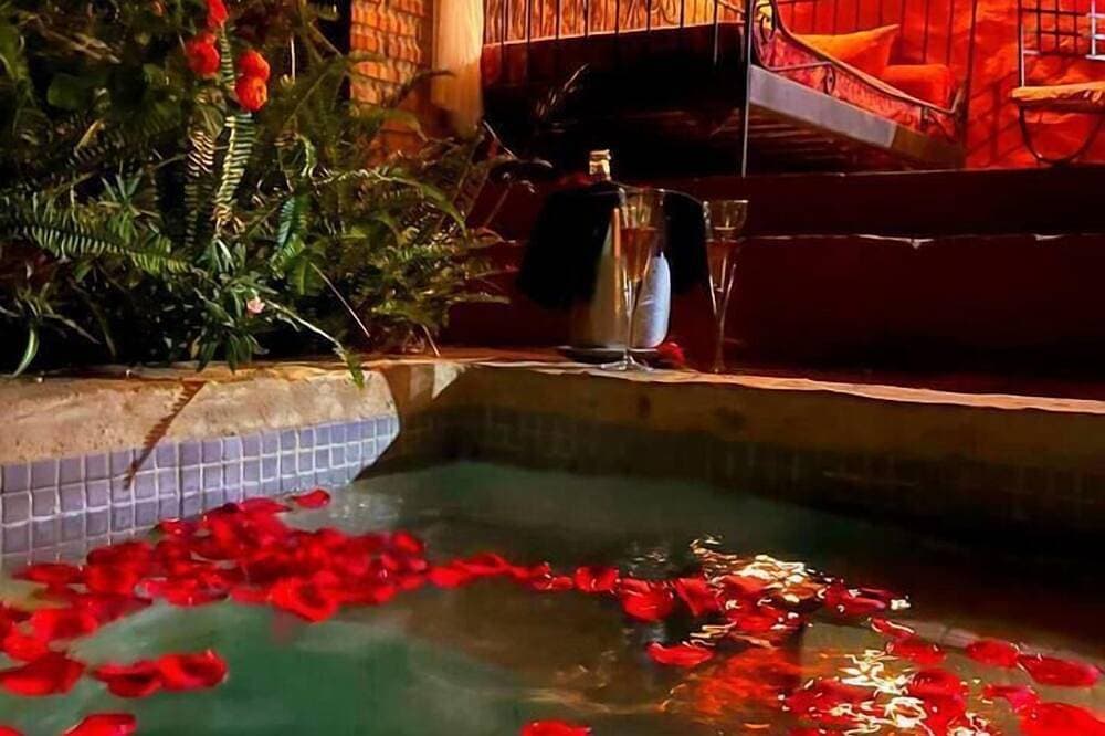 Foto 13 von 29: Beautiful Casita with hot tub under stars