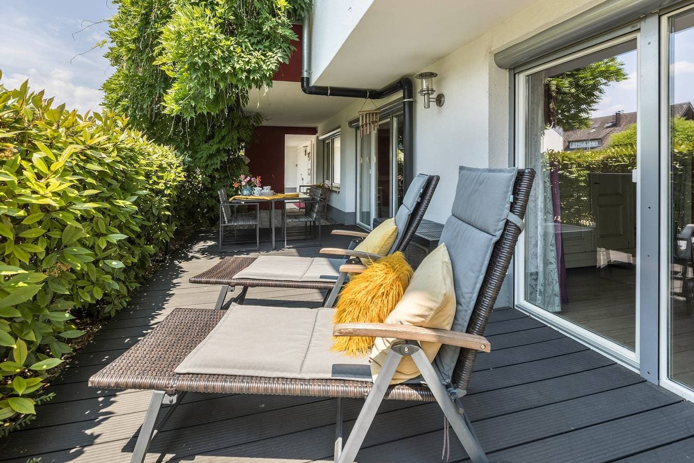 Foto 3 von 25: Ferienwohnung 'Haus Auryn' mit Privatterrasse, Gemeinschaftsgarten und WLAN