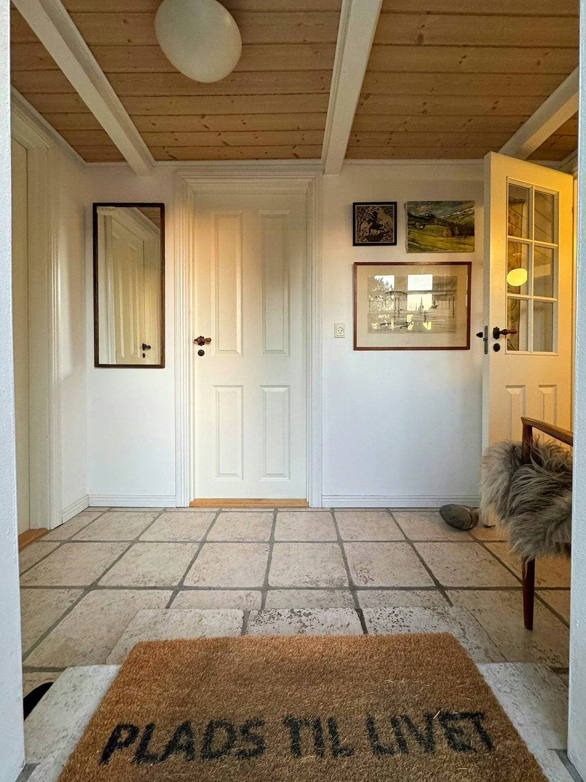 Foto 11 von 24: Historisches Reetdachhaus aus dem Jahr 1750 in Husby