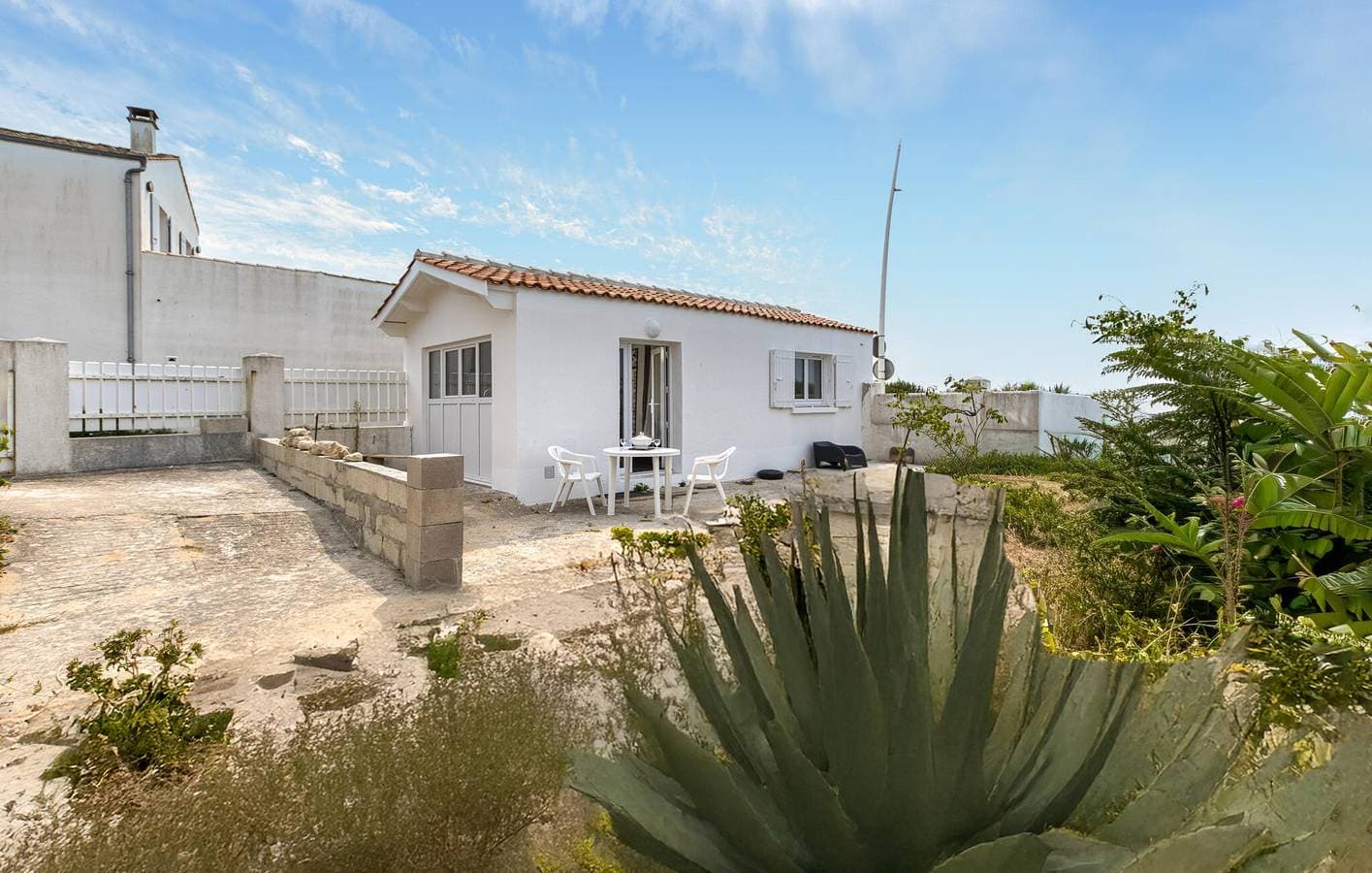 Gemütliches Apt mit TV, WiFi, Parkplatz, Garten - 500m zum Strand 1