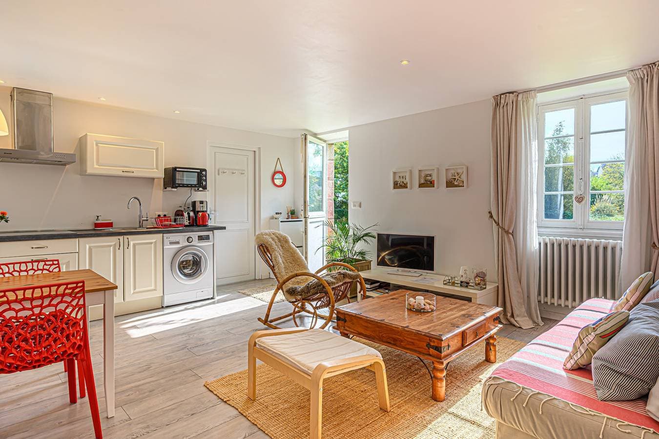 Foto 4 von 26: Ferienwohnung 'Prat Bras - T1 - Bord De Mer' mit Gemeinschaftsgarten und Wi-Fi