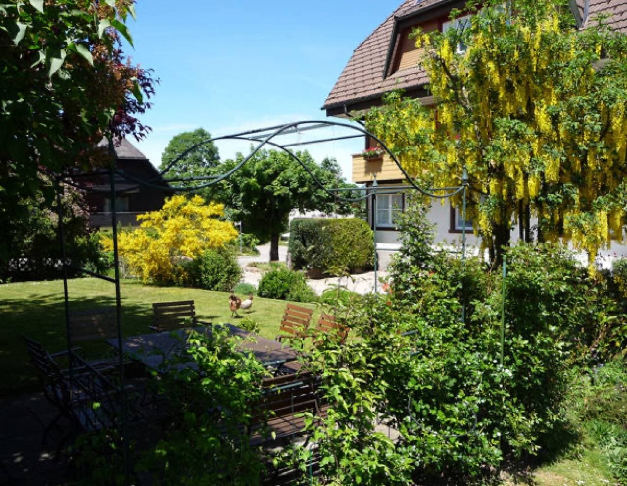 Foto 4 von 38: Ferienwohnung 'Dachtler' mit Bergblick, Gemeinschaftsgarten und Wi-Fi
