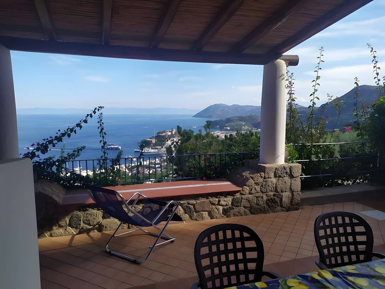 Foto 2 von 18: Apartment in Villa „Panarea“ mit Meerblick, WLAN und Klimaanlage