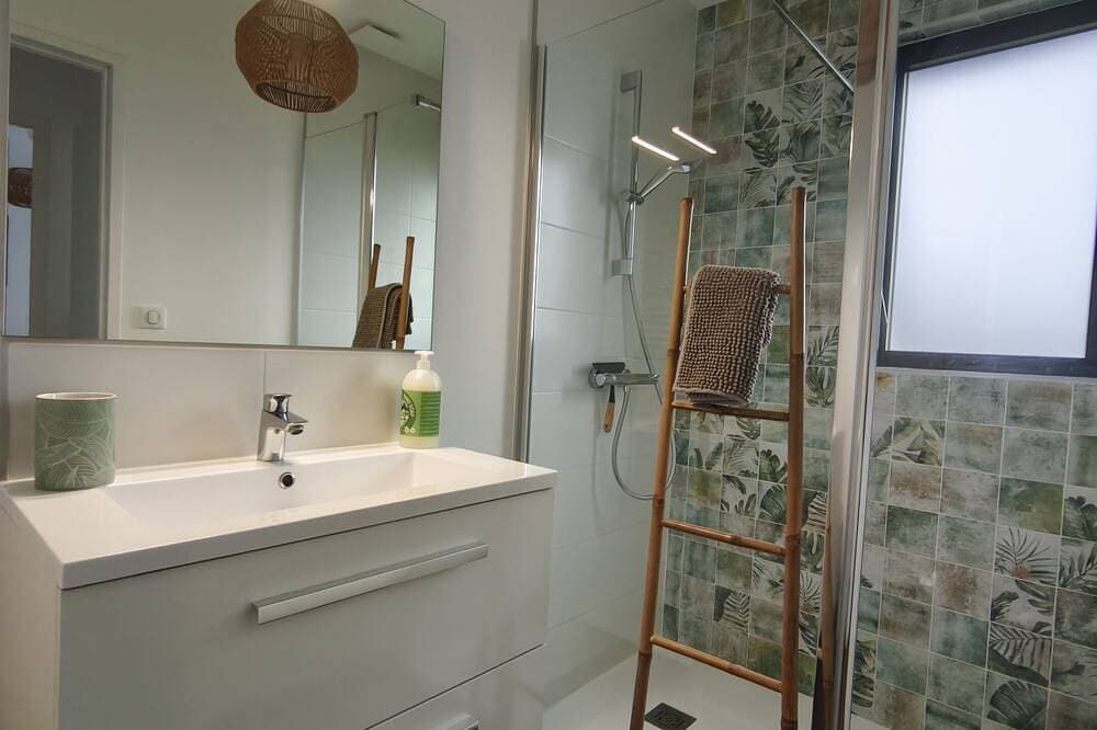 Foto 6 von 30: Kerzoé-Gîte-Ensuite-Premium-Poolblick