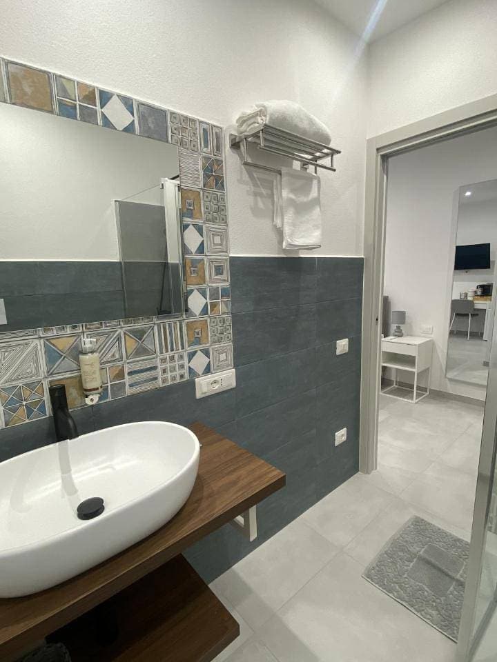 Foto 7 von 15: Double Room with Private Bathroom