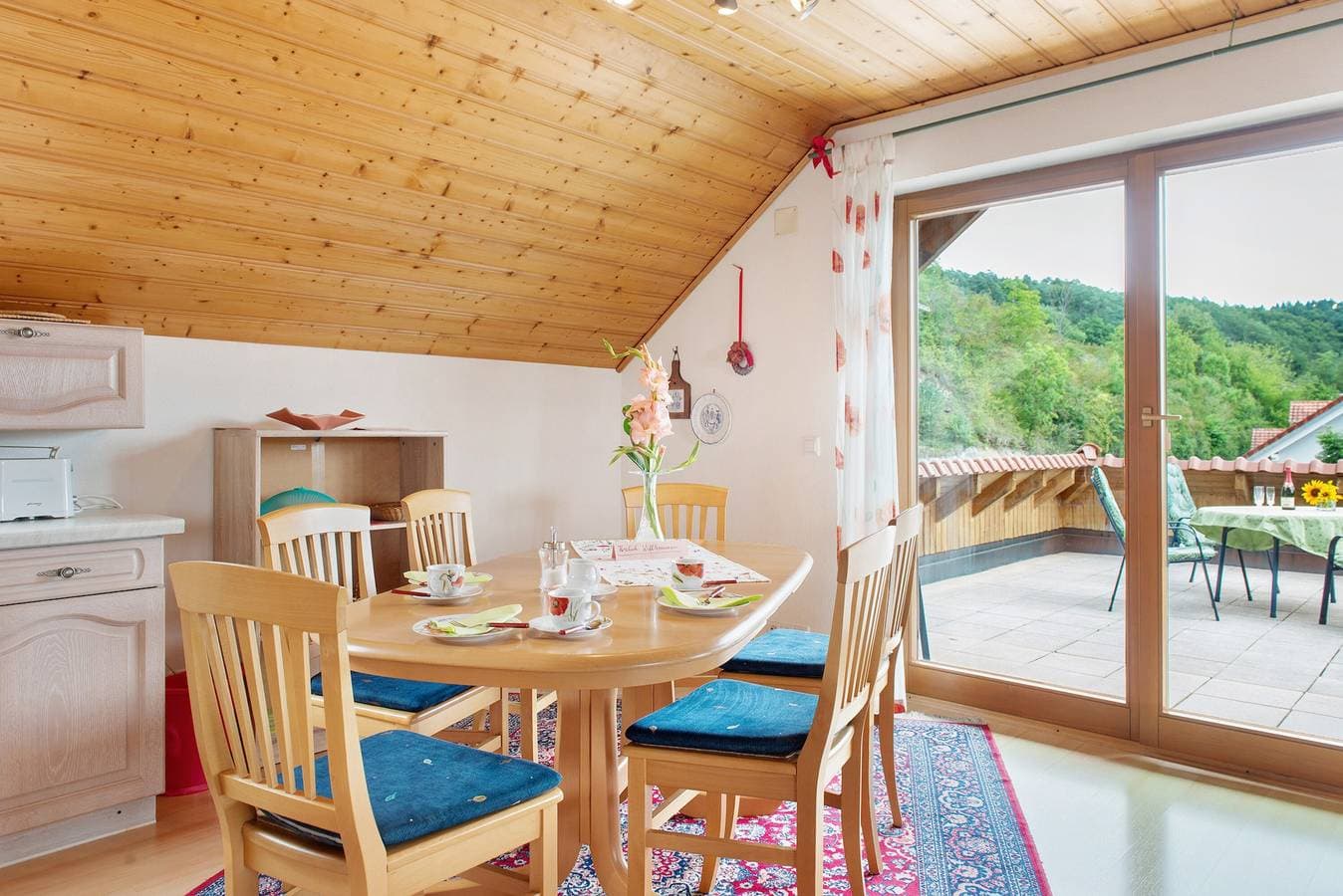 Foto 7 von 24: Apartment 'Bodenseeblick' mit Seeblick, privater Terrasse und WLAN