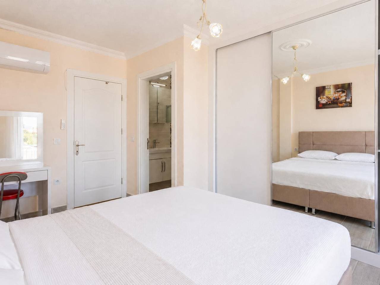 Foto 12 von 28: Villa für 8 Personen mit Terrasse
