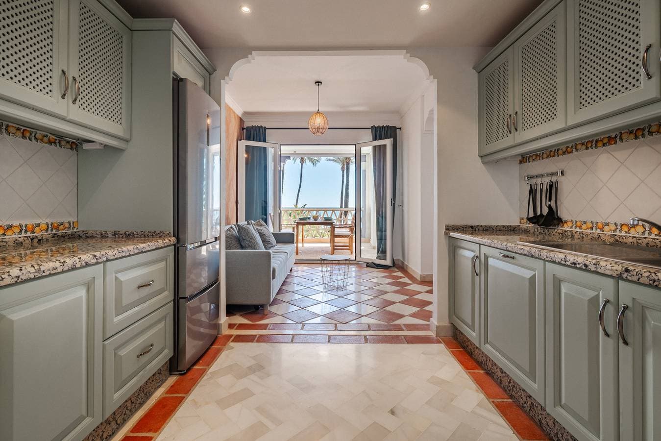 Foto 11 von 32: 32. Luxury apt in Casares, Andalucia sea view