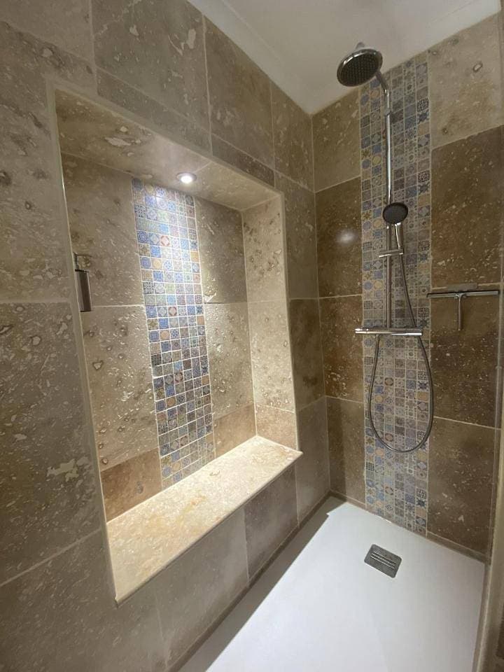 Foto 7 von 10: Queen Room with Spa Bath