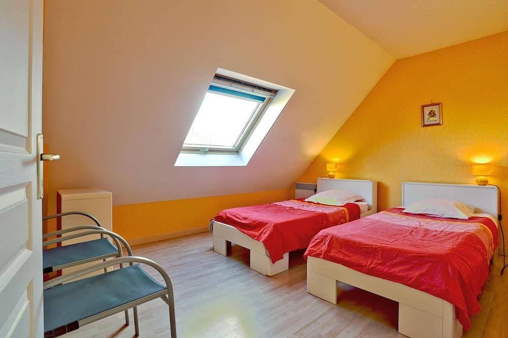 Foto 5 von 26: Beautiful home in Courtils with WiFi