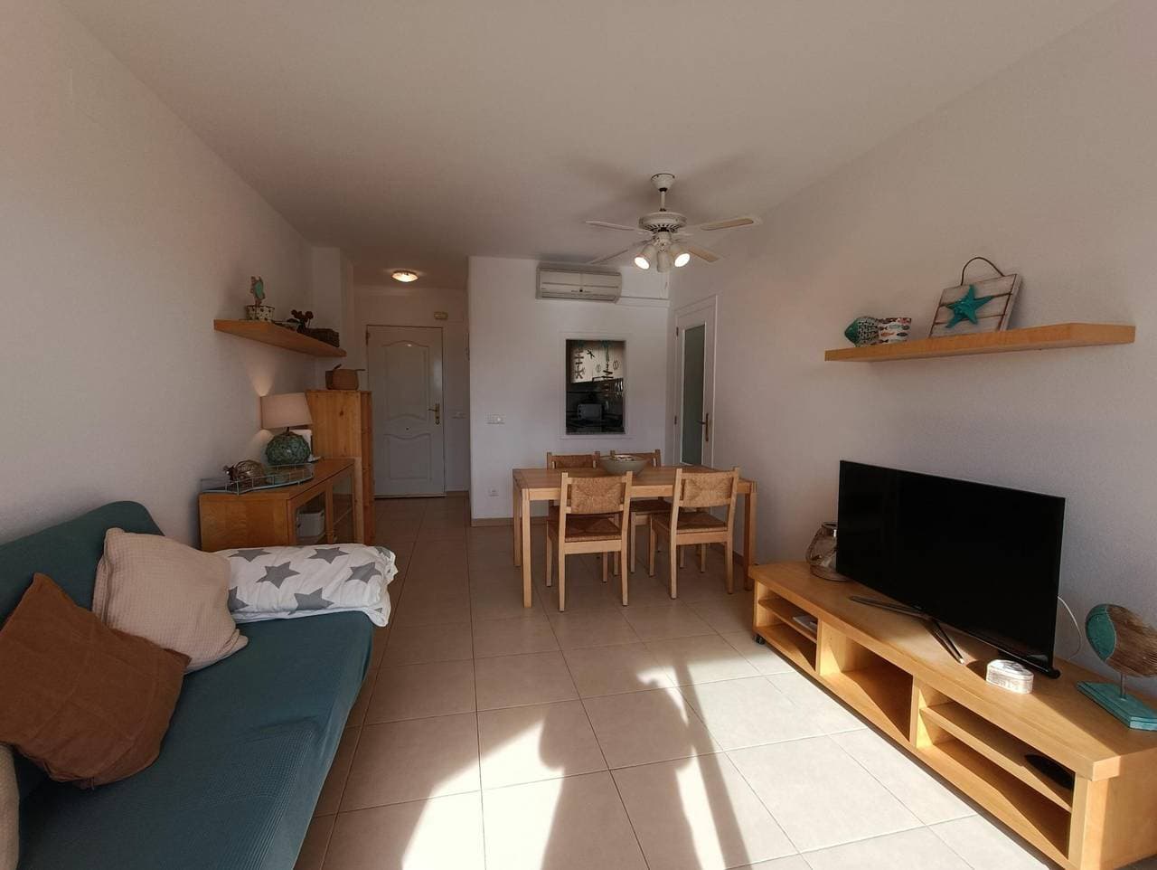 Foto 7 von 38: Ferienwohnung für 6 Personen mit Terrasse