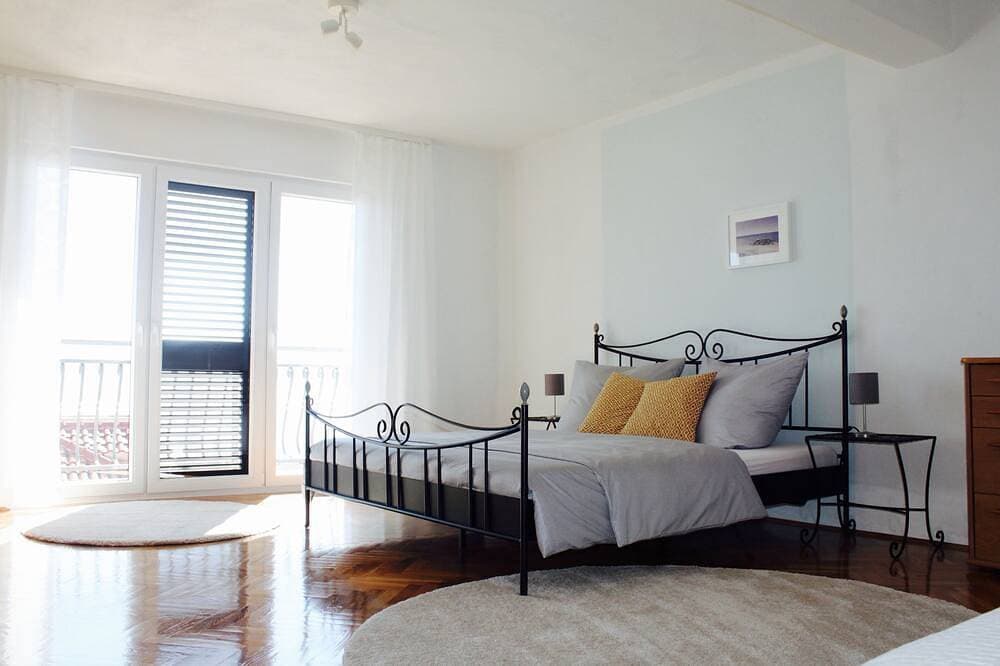 Ferienwohnung (97 qm) mit tollem Meerblick 1