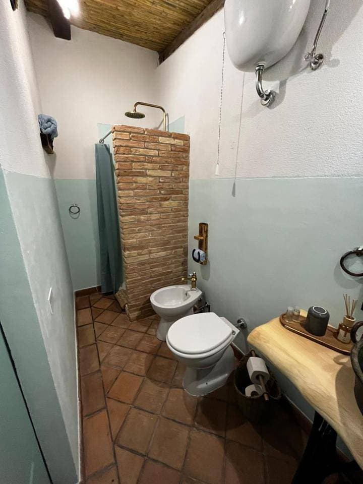 Foto 7 von 12: Double Room with Private Bathroom