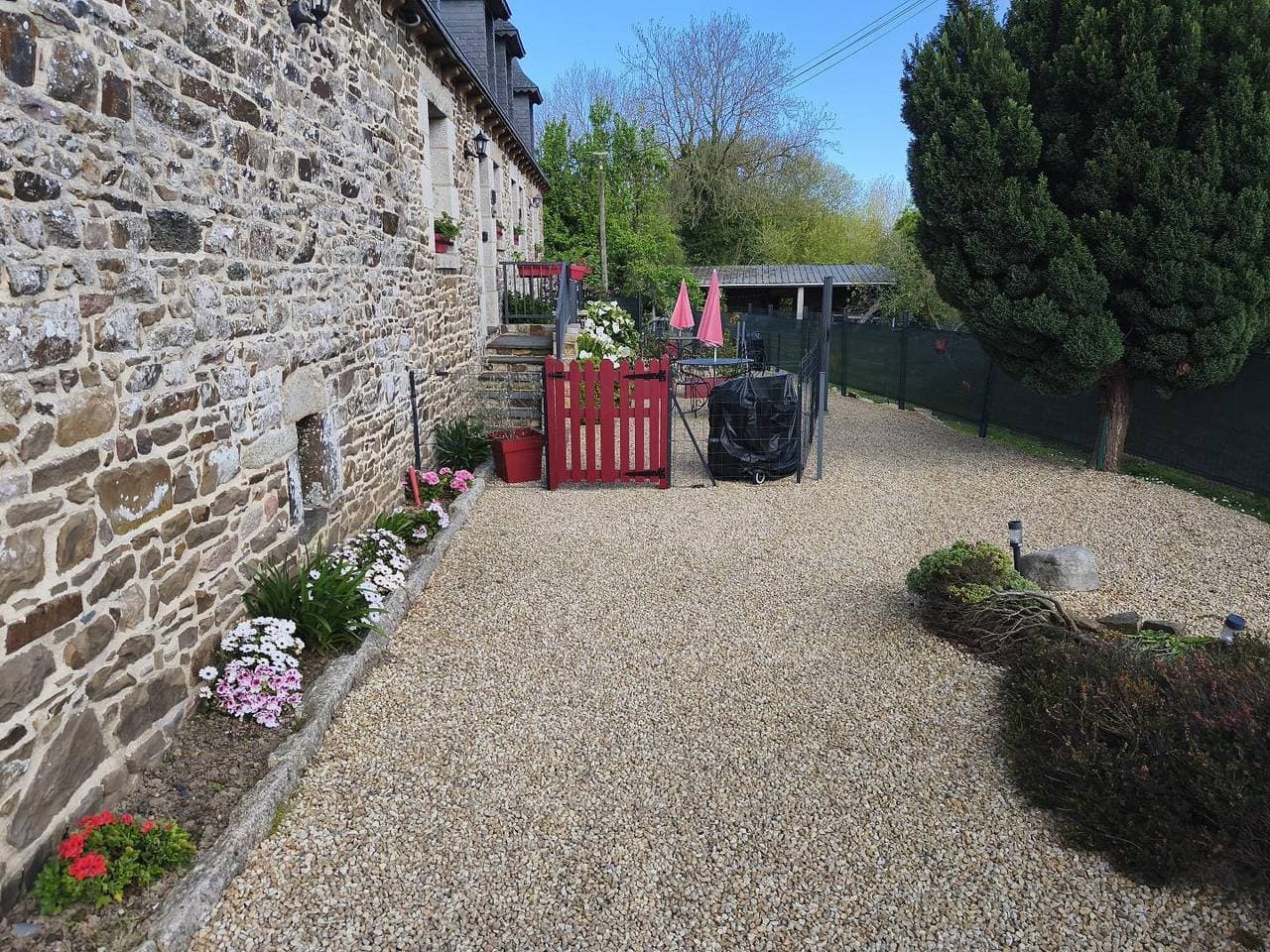 Foto 13 von 21: Pierres de Lin - Domaine de Valvin