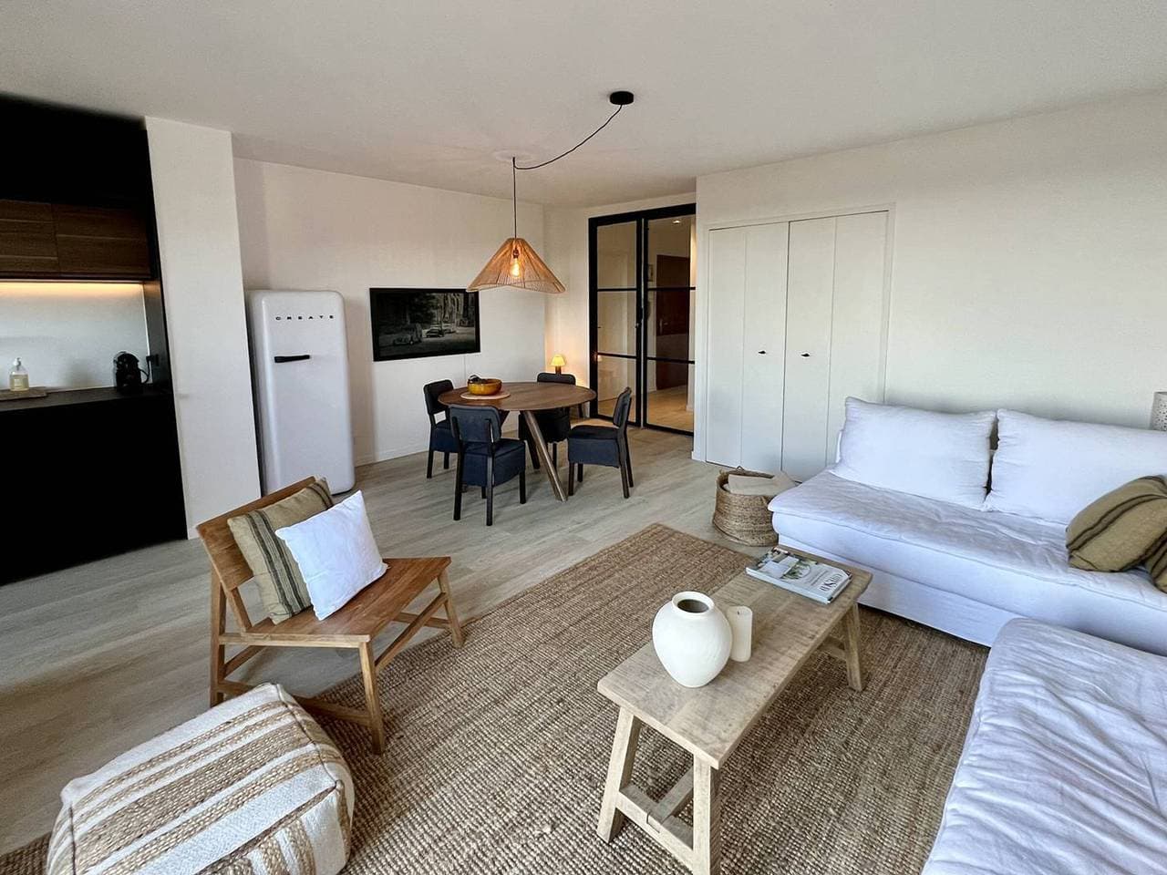 Luxusapartment, Balkon, Pool, Internet, Parkplatz 1