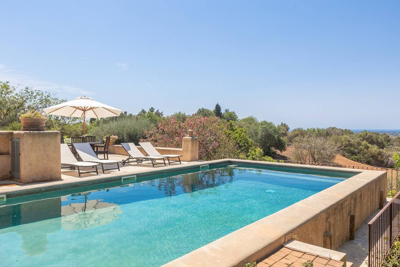 Foto 3 von 40: Ferienhaus 'Ca Na Tonina' mit Meerblick und privatem Pool