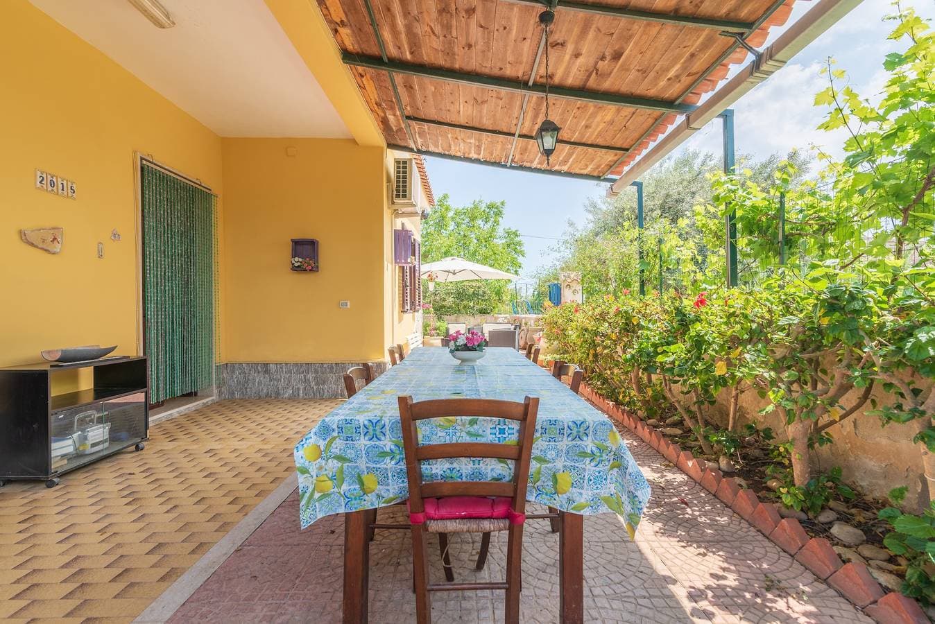 Foto 2 von 23: Ferienhaus 'Casale Siculo' mit WLAN, Garten und Terrasse