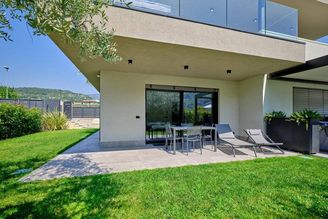 Foto 4 von 9: ApartmentsGarda - Zweizimmerwohnung B2 - Aurora Deluxe