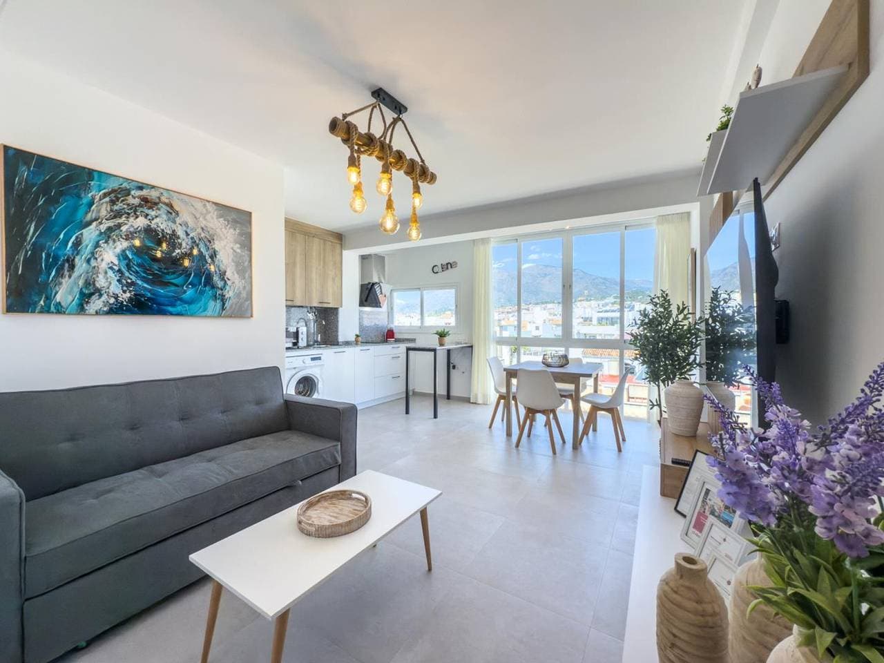 Foto 12 von 25: Moderne Wohnung in Estepona, Bergblick