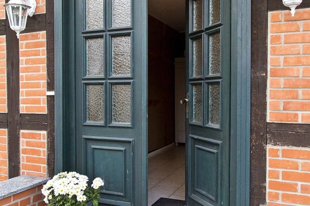 Foto 9 von 30: Ferienwohnung zur Breiten Karthane | Elbtalaue | Fewo 1: Kirchblick (50 m²)