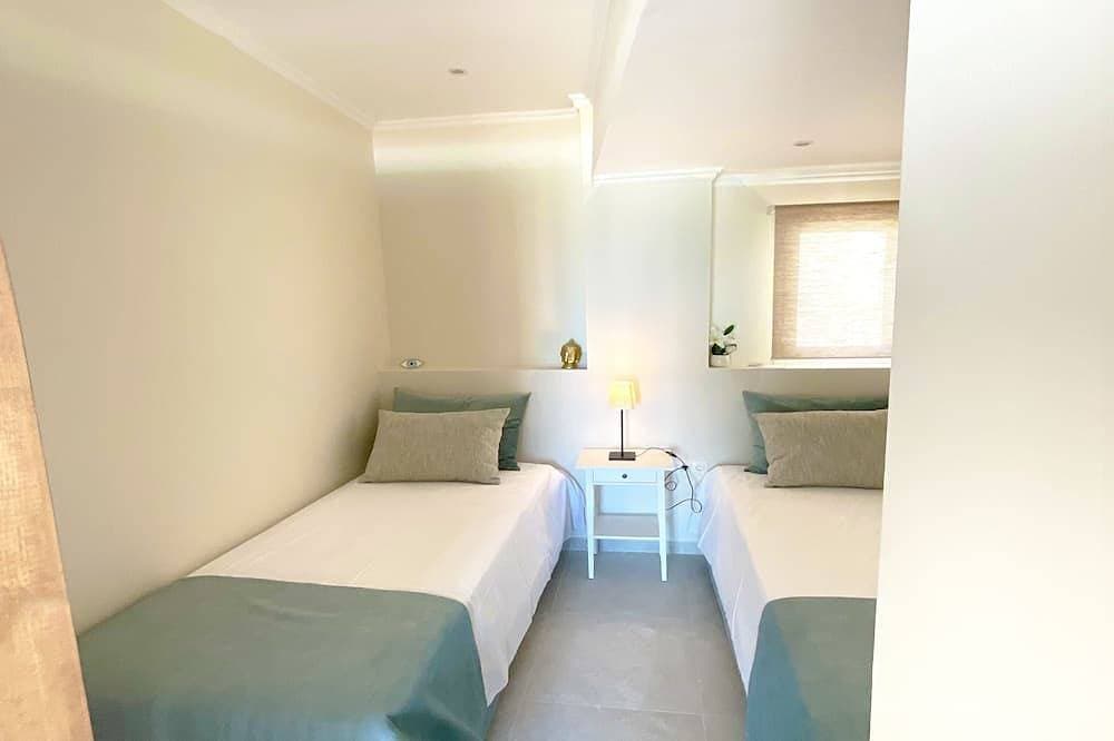 Foto 9 von 30: 4-Bett-Luxussuite am Strand - Agios Gordios, Korfu, Griechenland