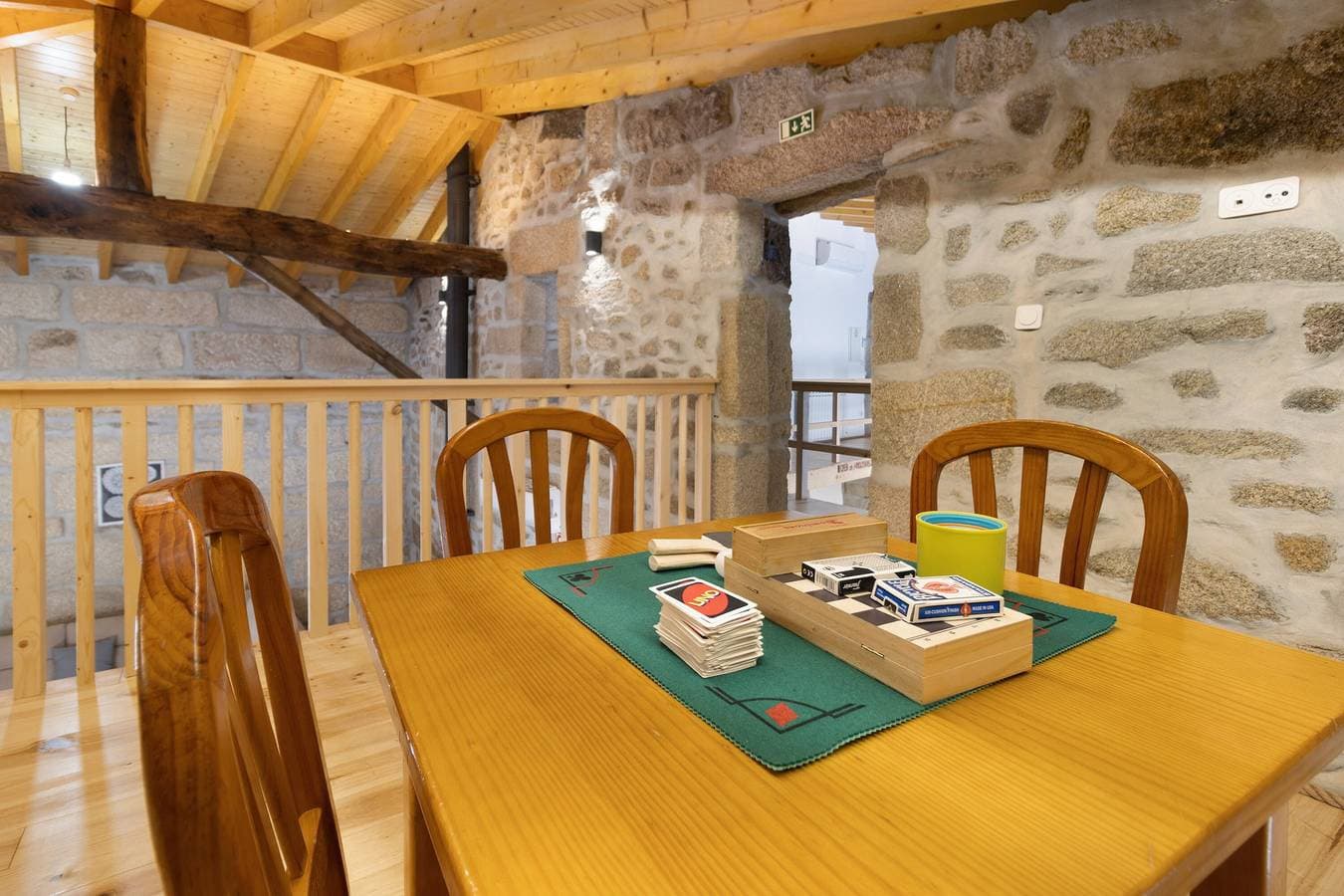 Foto 11 von 31: Ferienzimmer "Quarto Duplo Terreio" mit Bergblick, WLAN und Klimaanlage