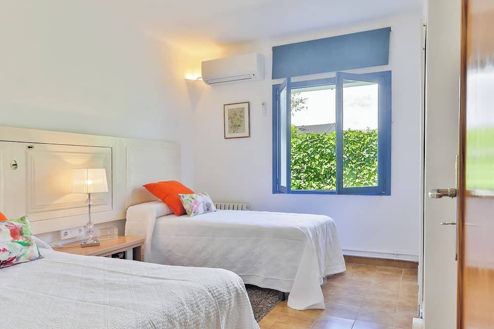 Foto 4 von 30: Ferienhaus in Strandnähe mit 3 Schlafzimmern, Klima und Wifi