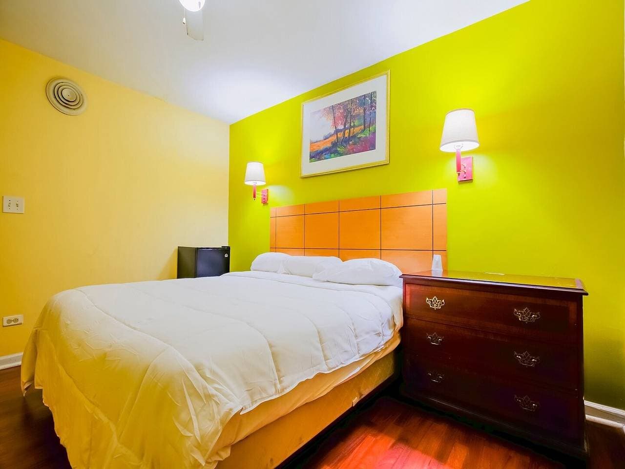 Foto 8 von 22: Doppelbett | Nichtraucher