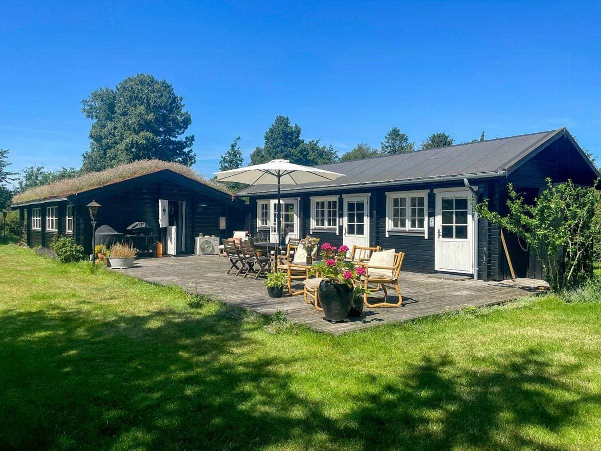 Grass-Roofed Cottage With Fruit Garden In Skaverup 1