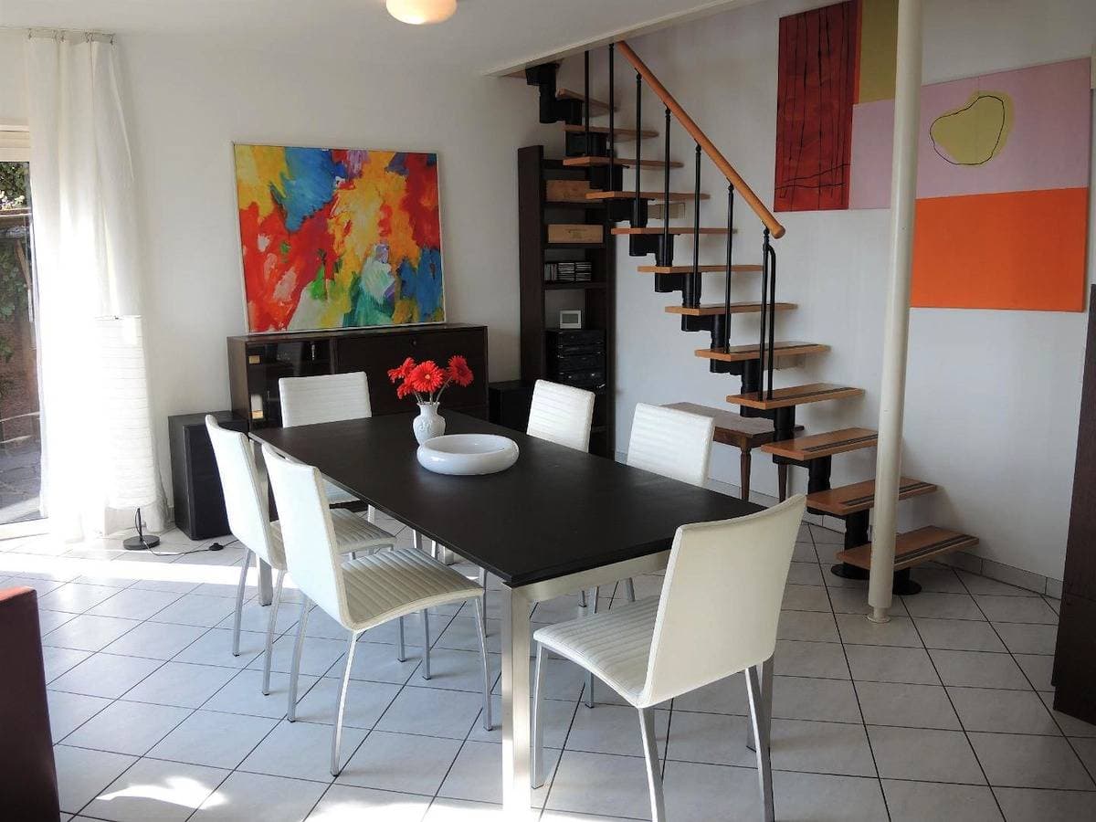 Foto 9 von 30: Sympathisches Ferienhaus mit grosser Terrasse, Panoramablick und Ganztagssonne