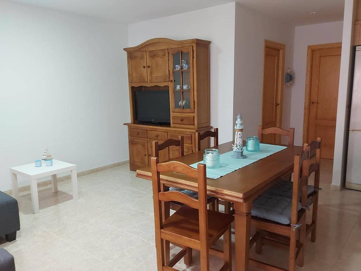 Foto 2 von 19: Two-Bedroom Apartment