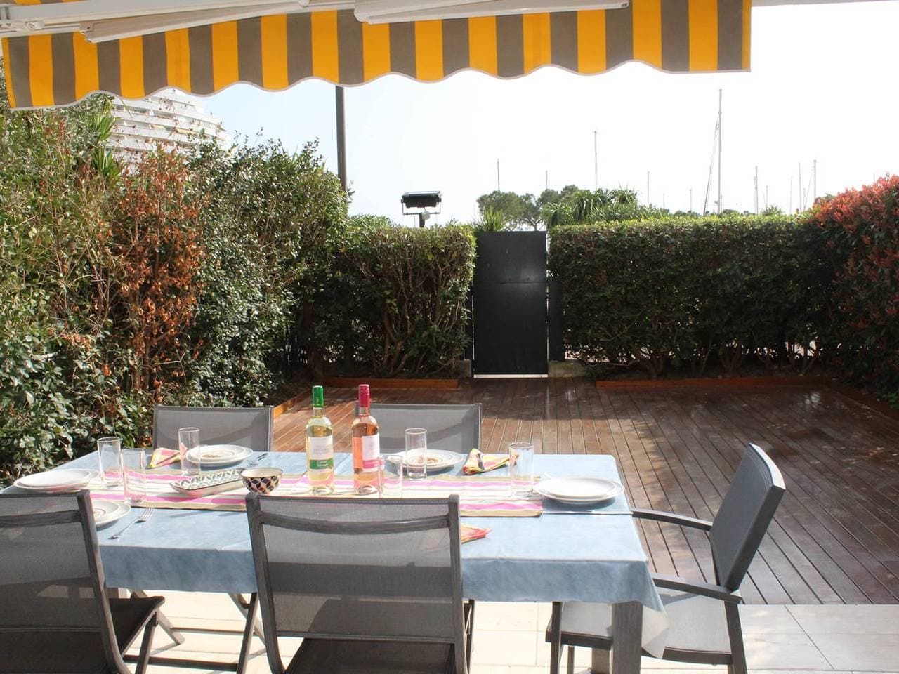Foto 3 von 16: Erdgeschosswohnung mit Garten + Terrasse, 3-Zimmer, 4 Personen, 5 Min. zum Strand – Villeneuve-Loubet Plage