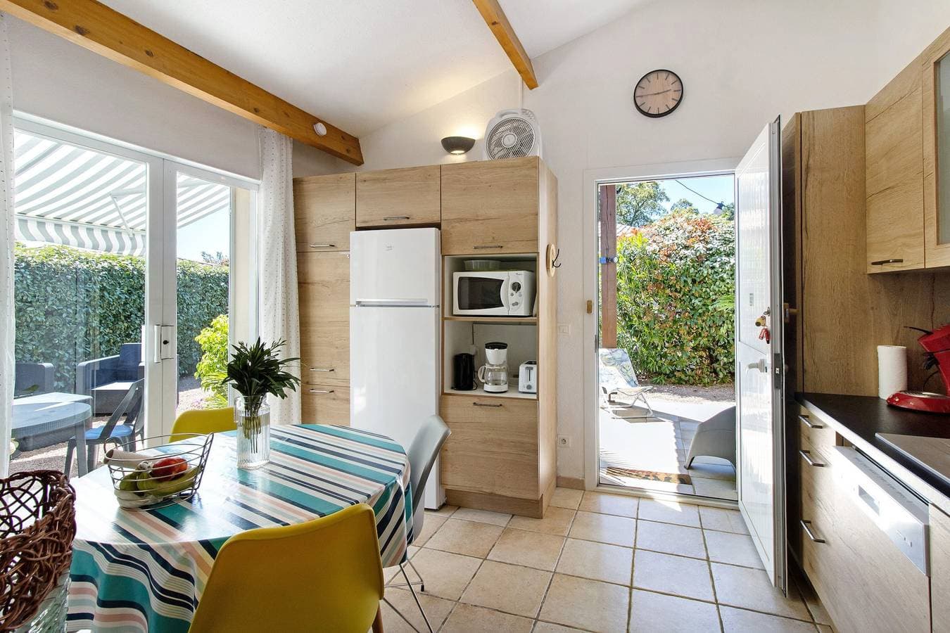 Foto 3 von 29: Villa in gesicherter Anlage mit Pool nahe Porto-Vecchio für 6 Personen