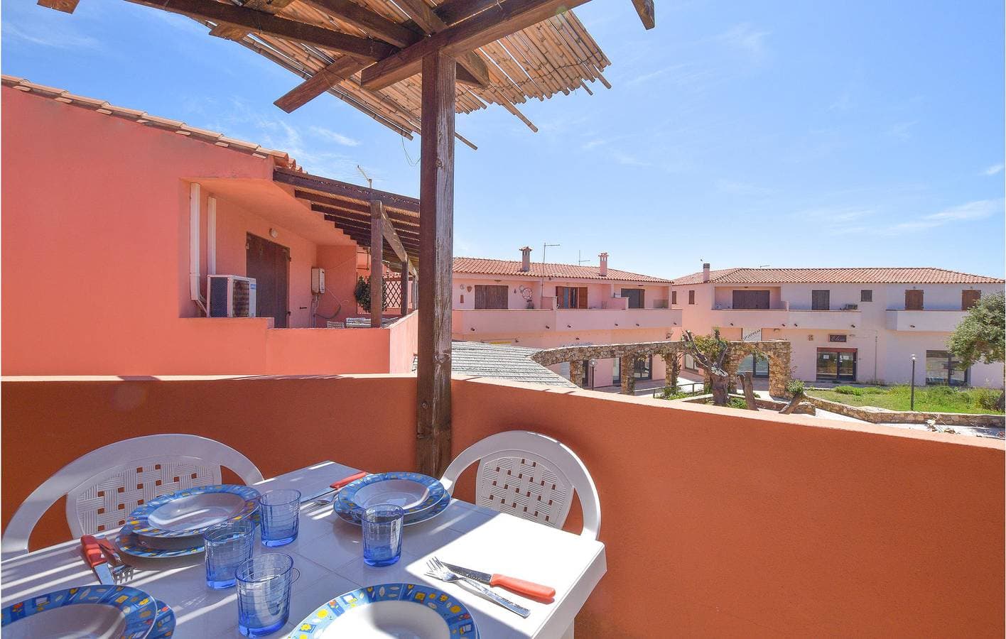 Foto 8 von 17: Meerblick-Ferienwohnung - 700m zum Strand
