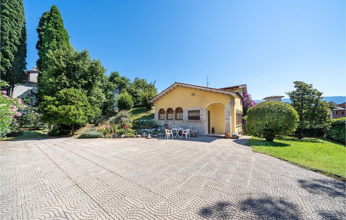Wohnung am Meer: 160m² | Park, Küche, WiFi | Gargnano 1