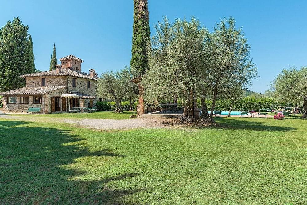 Casa Torrione 14, Emma Villas 1