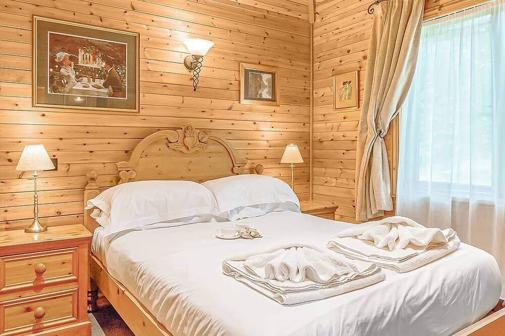 Foto 2 von 11: 3 Schlafzimmer Unterkunft in Tilford, Farnham