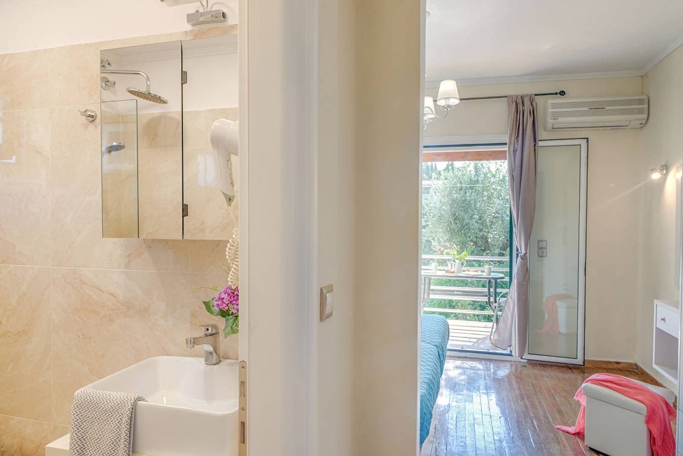 Foto 6 von 31: Ferienwohnung für 2 Personen mit Garten